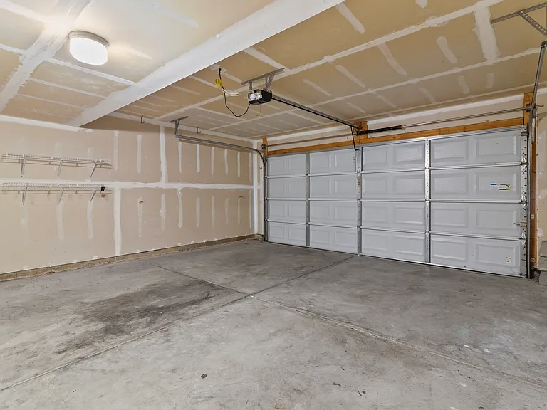 12683 White Chapel Cir — Photo 25