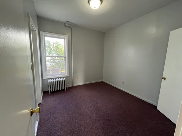 306 Bank St #2, Fall River, MA 02720