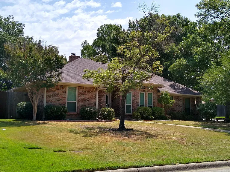 1802 Fairfax Cir — Photo 24
