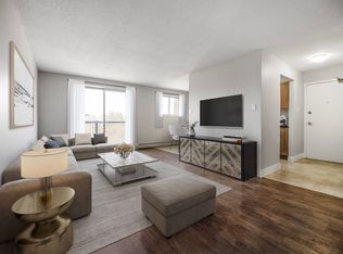 520 Woodlawn Rd E, Guelph, ON N1E 1C2