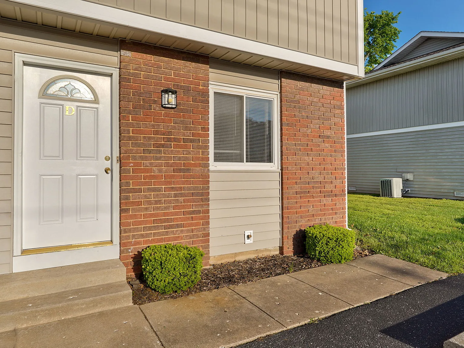 Main Street Townhomes - 1203 - D — Photo 1