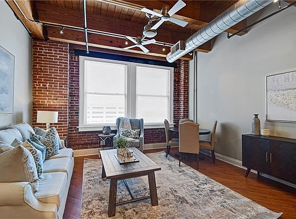 2nd image of 706 Broadway St APT 403