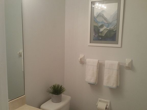 Half bathroom 