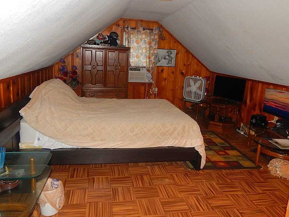 5Bedroom2