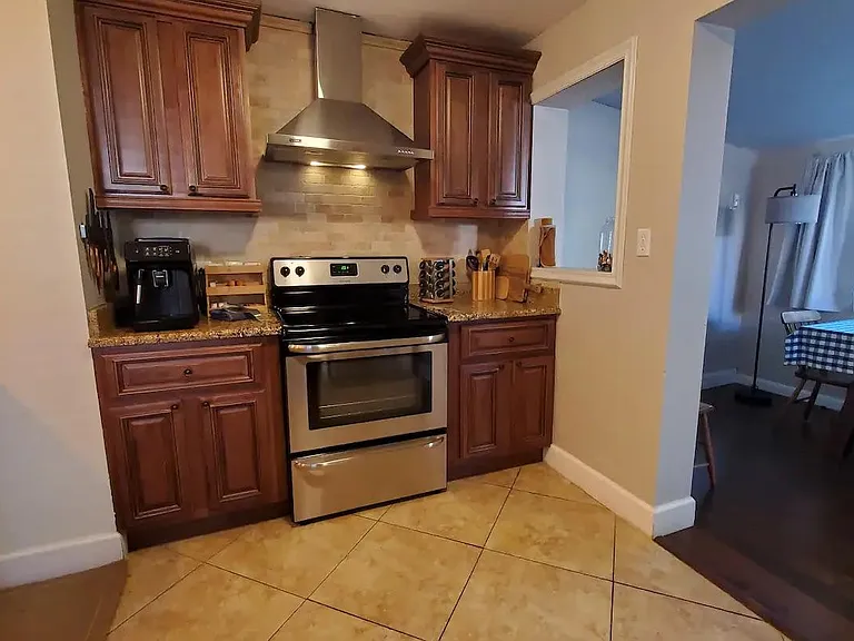 207 E Kaley St — Photo 3