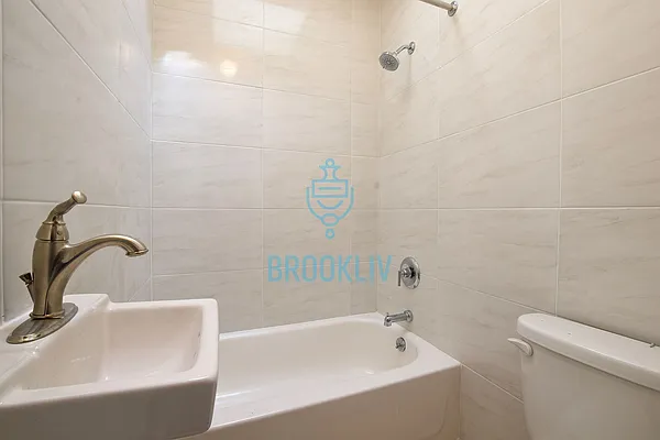 Rented by null | media 9