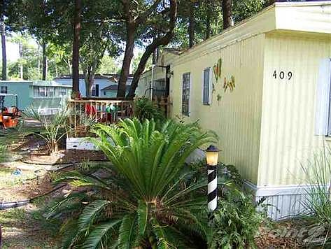 1st image of 409 Delton Dr