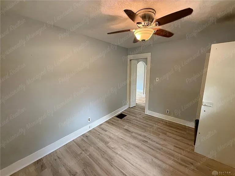 185 N Northampton Ave — Photo 15