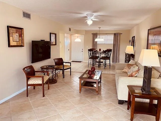 9420 S Hollybrook Lake Dr #305 — Photo 7