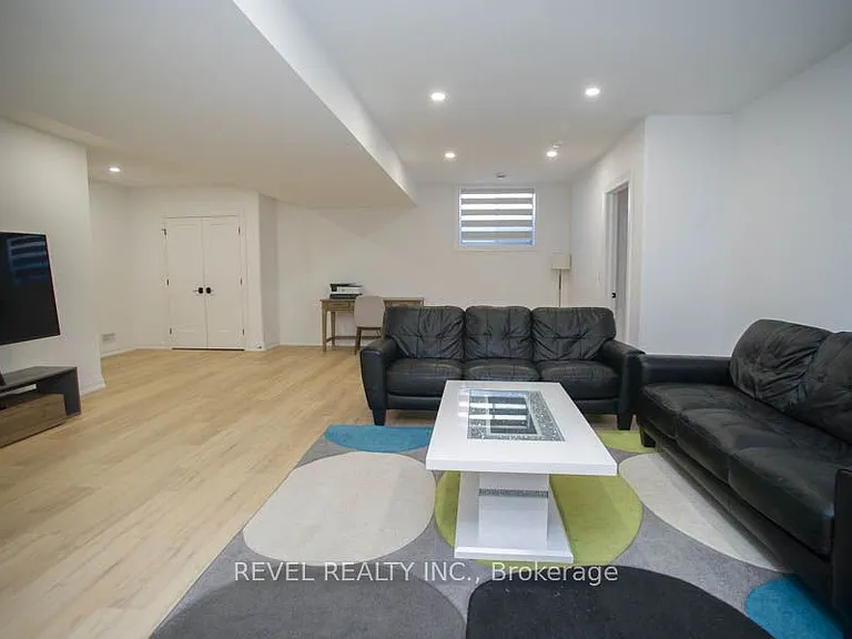 14 Bowen Pl — Photo 24