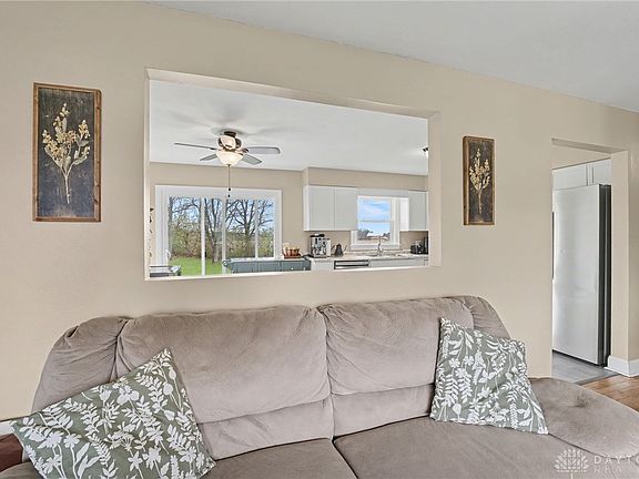 5th image of 4119 Southwest Cir