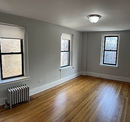 2nd image of 400 E 50th St APT 5G
