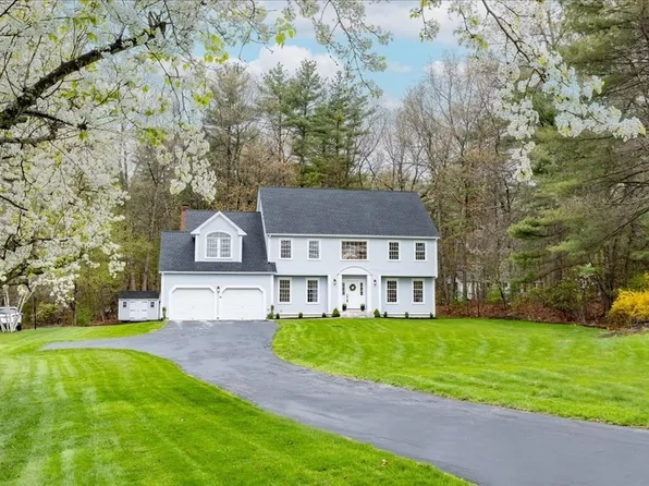 16 Shipley Cir, Westford, MA 01886