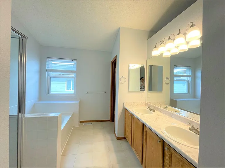 5006 Bittercreek Dr — Photo 7