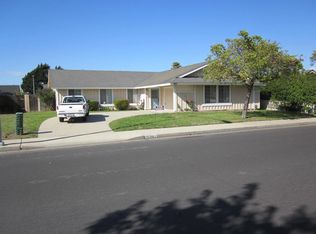907 W Oak Ave, Lompoc, CA 93436