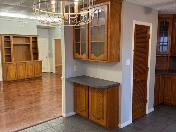 105 Lyndon Dr, Woodway, TX 76712