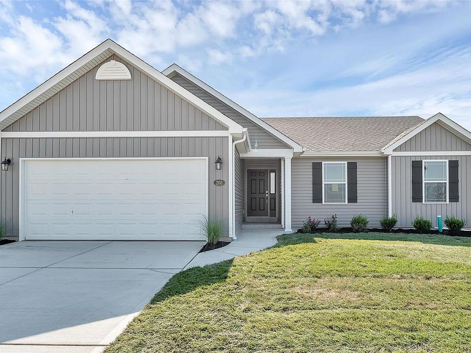 Photos are of a previously built Oak II model with similar options. Lot # 26 - 208 Hadley Grove will be elevation A & is under construction. Home will be completed in early spring!