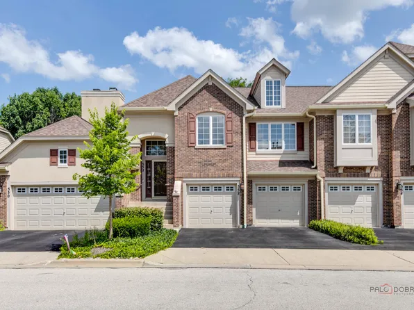 552 Saddlebrook Ln, Vernon Hills, IL 60061