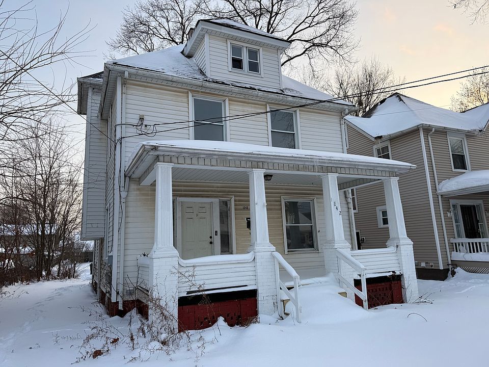 1st image of 1242 18th St NW