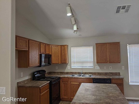 4th image of 11017 W Wilshire Dr #21175732