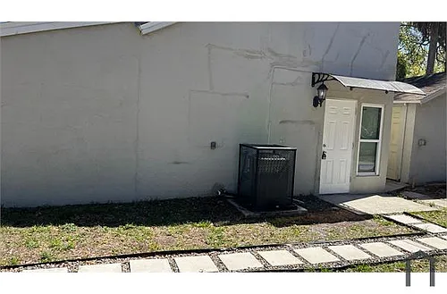 1920 17th St S #2 Photo 1