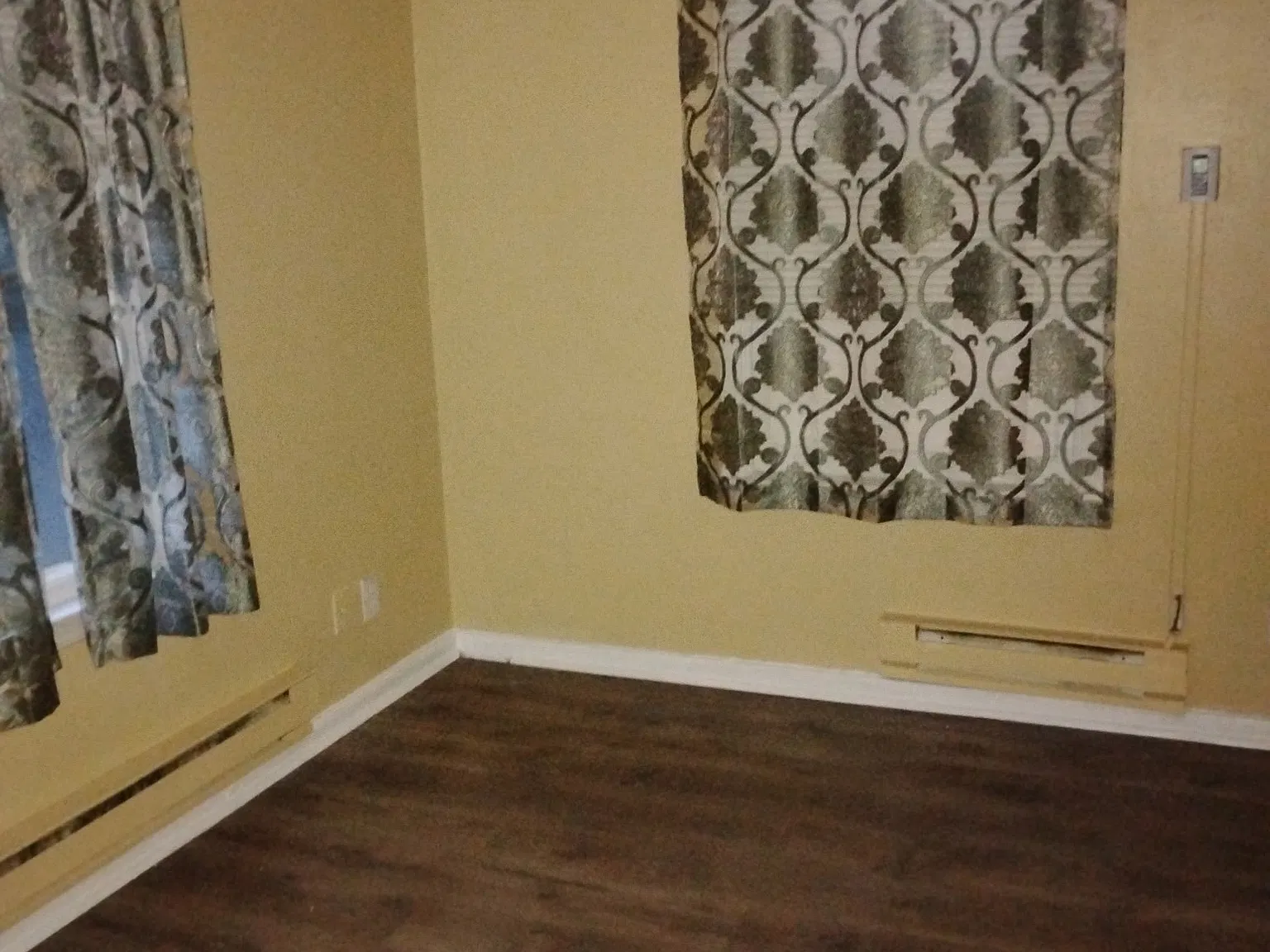 517 E Chestnut St — Photo 2