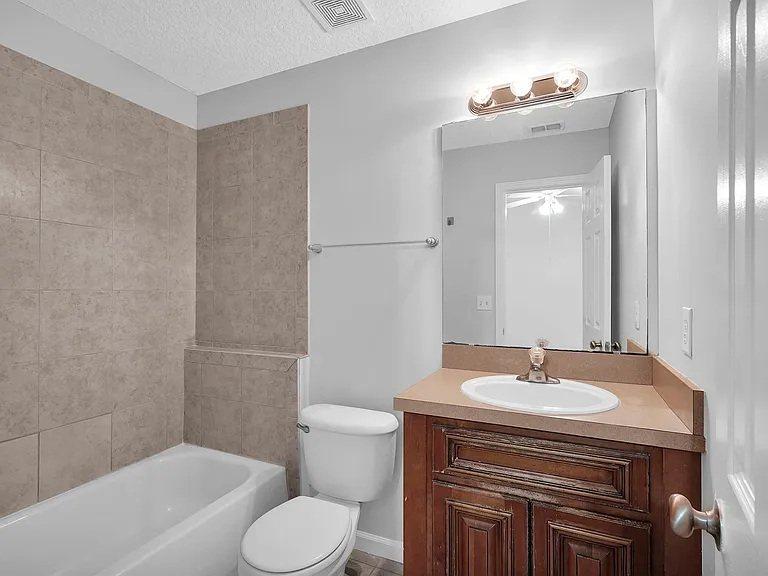 8305 Homeport Ct — Photo 18