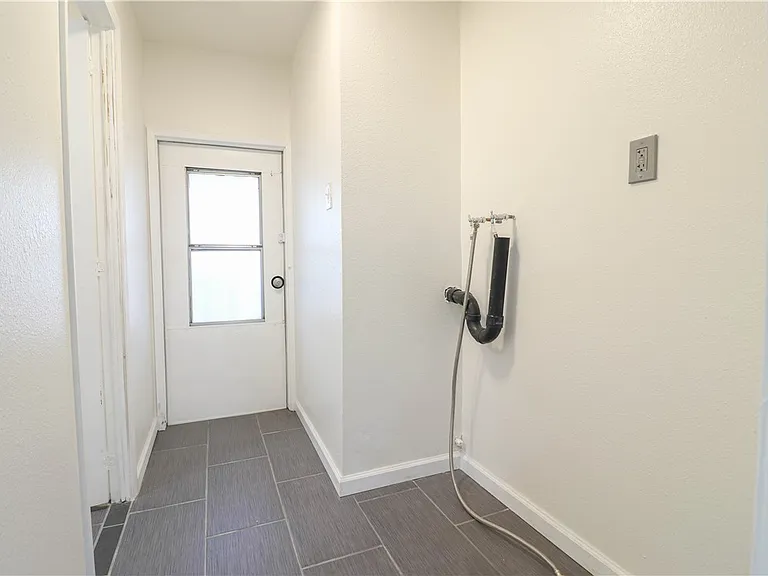 5001 W Florida Ave #129 — Photo 8