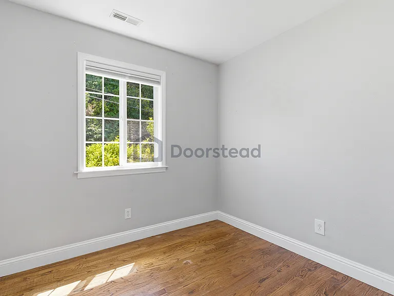 1429 Magazine St — Photo 30