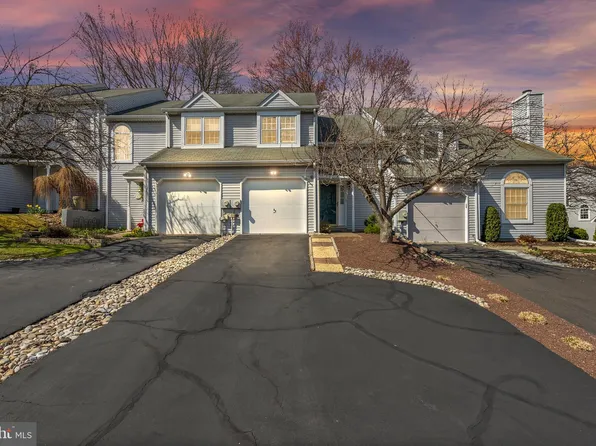 503 Leon Cir, Feasterville Trevose, PA 19053