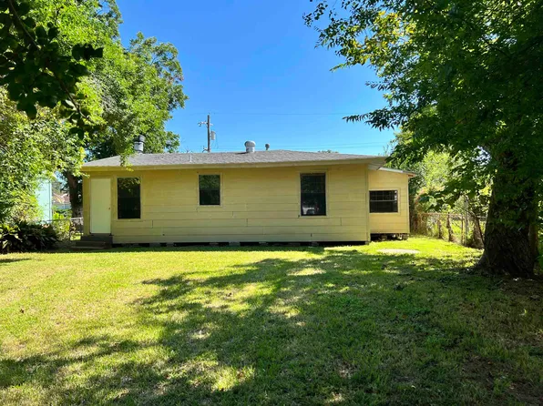 3469 4th St, Beaumont, TX 77705