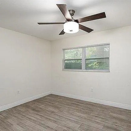 1521 W Nassau St — Photo 8