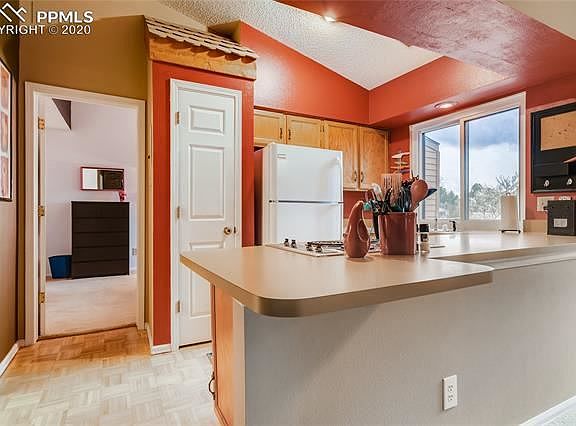 4th image of 5045 Sunsuite Trl