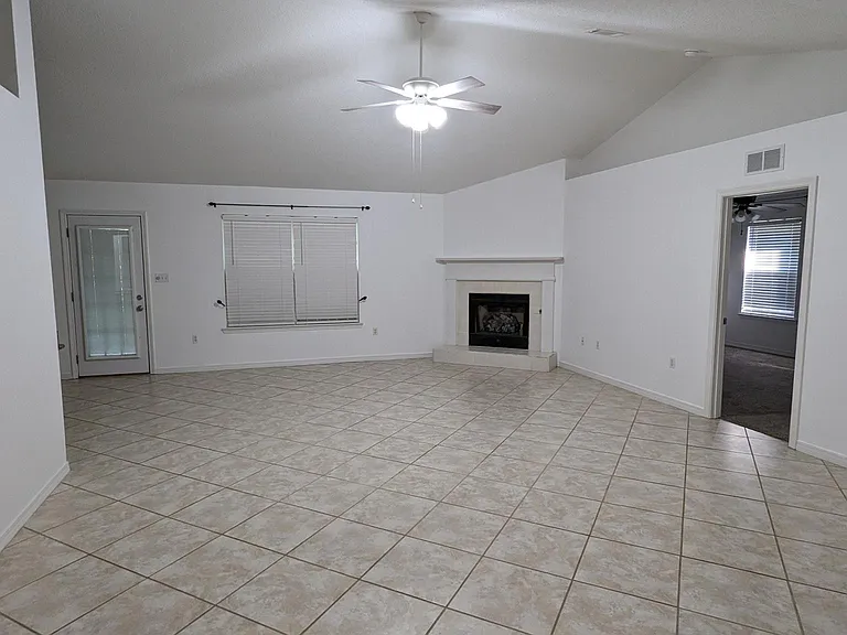 3892 Mesa Rd — Photo 18