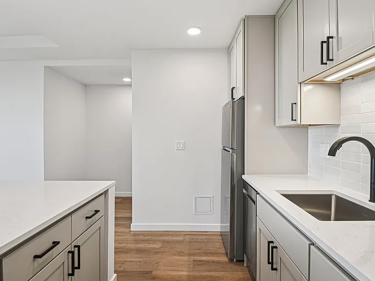 The Nest at Lincoln Park West — Photo 77