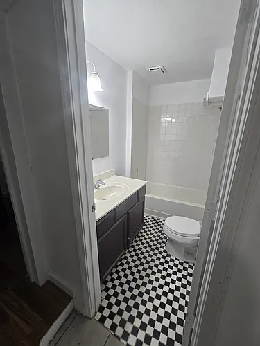 1014 Moreland Ave Photo 1