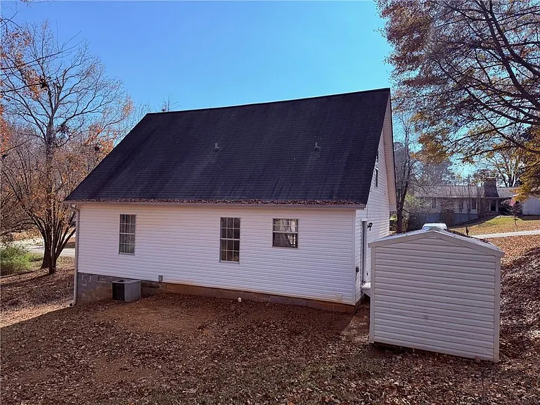 4825 Red Oak Dr — Photo 11