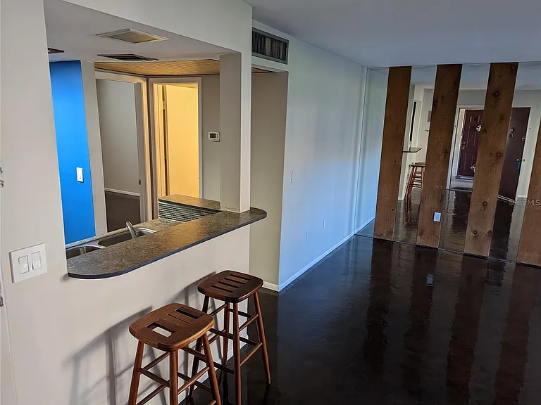 3840 N Lake Dr #123 — Photo 7