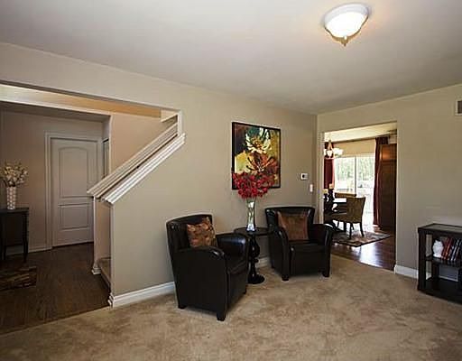 4th image of 4242 Cloverlane Dr