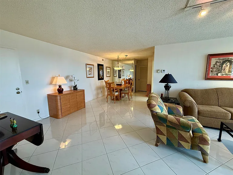 2841 N Ocean Blvd #603 — Photo 9