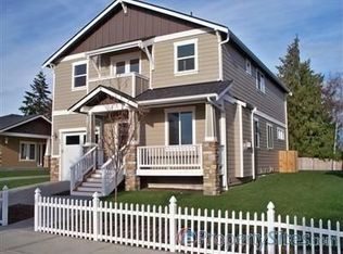 98 NE Peterson Rd, Poulsbo, WA 98370