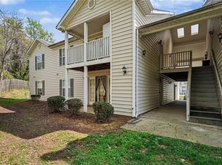 802 Folly Ct Unit G, Greensboro, NC 27409