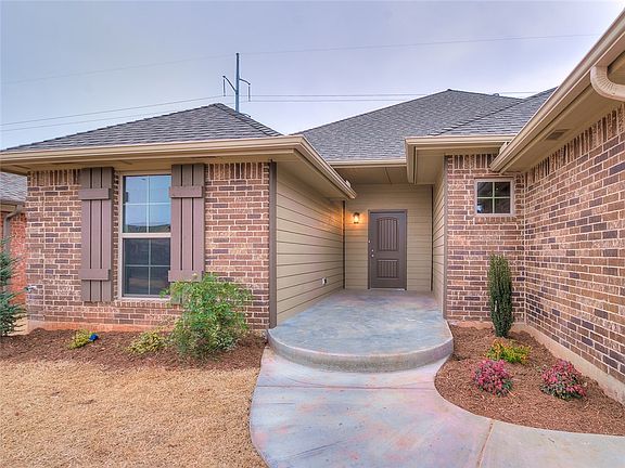 2nd image of 605 Beechwood Way