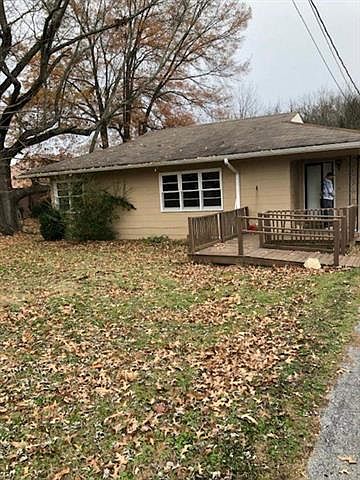 1st image of 4050 N Dr NW