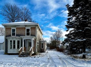 48 Germain St, Calais, ME 04619