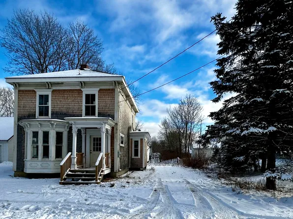 48 Germain Street, Calais, ME 04619