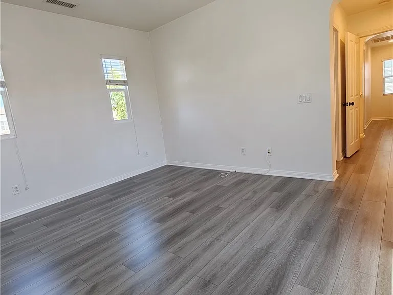 15765 Lindbergh Ave — Photo 13