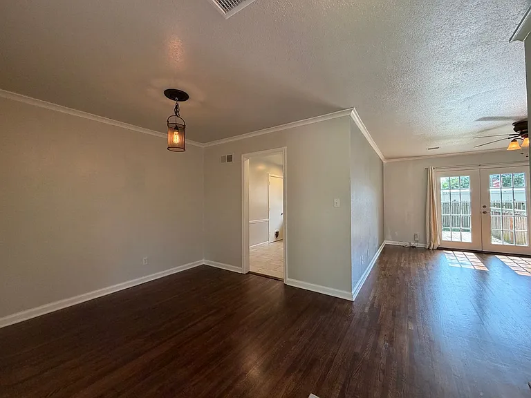 4819 S Owasso Ave — Photo 4
