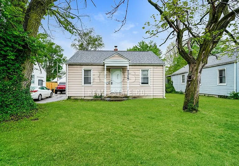 2317 Parkwood Ave — Photo 1