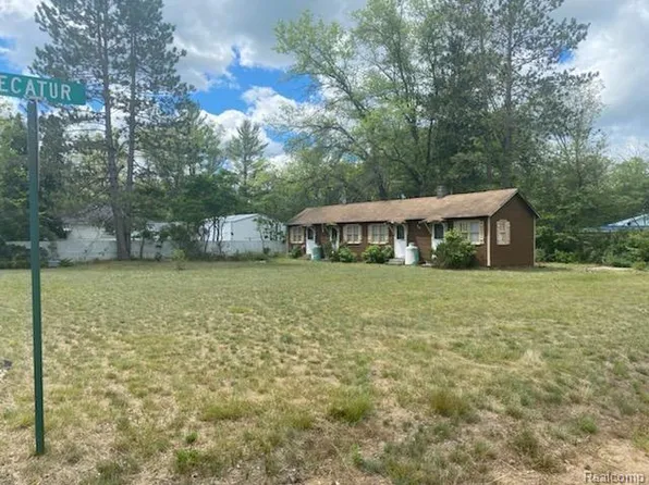 6701 S Tacoma, Idlewild, MI 49642